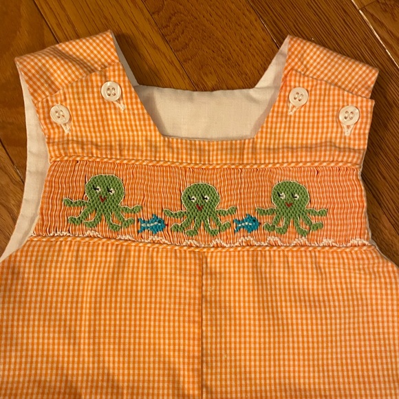 Gingham Smocked Octopus Bubble - Picture 2 of 3